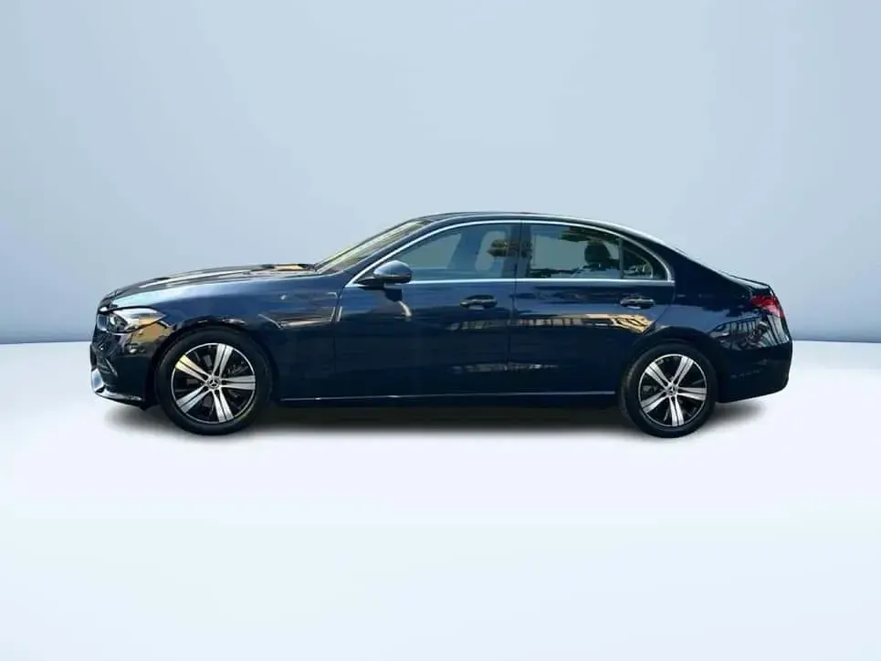 Usata Mercedes C200 163 CV (119 kW) 2022 Blu Berlina