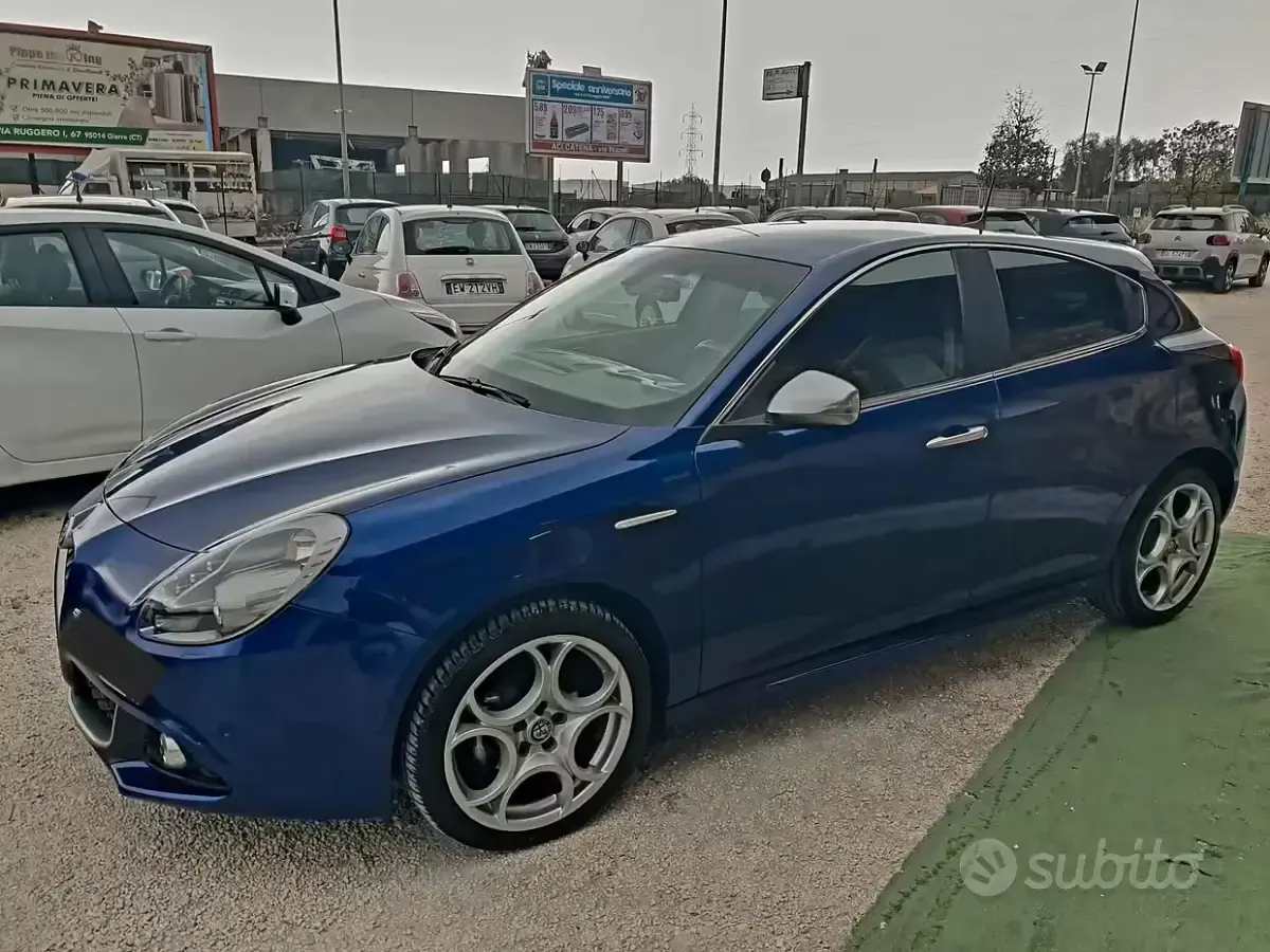 Usata Alfa Romeo Giulietta 120 CV (88 kW) 2020 Blu Utilitaria