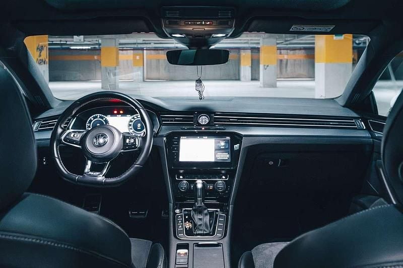 Usata 2018 VW Arteon Sportline Tre volumi | 35.000 € (Buon prezzo) - Immagine 1/4