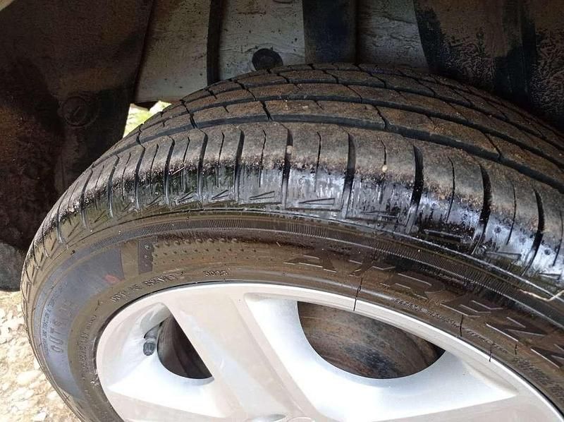 Usata Dacia Sandero Prestige 90 CV (66 kW) 2016 Bianco Utilitaria