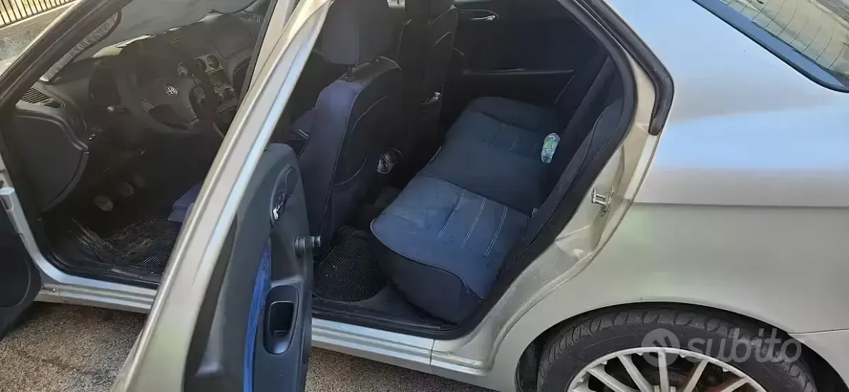 Usata Alfa Romeo 156 110 CV (80 kW) 1999 Berlina