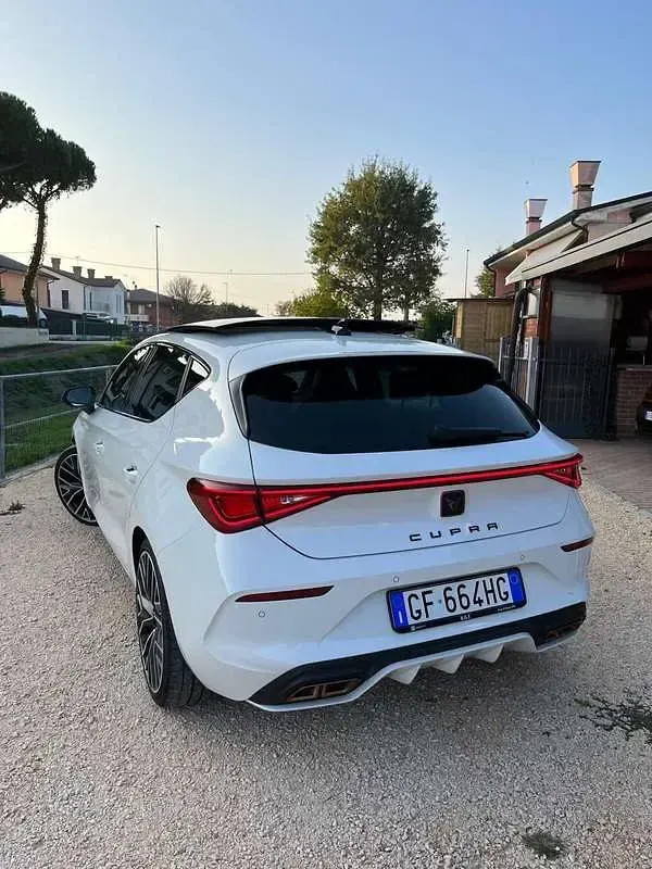 Usata Cupra Leon VZ2 245 CV (180 kW) 2021 Berlina