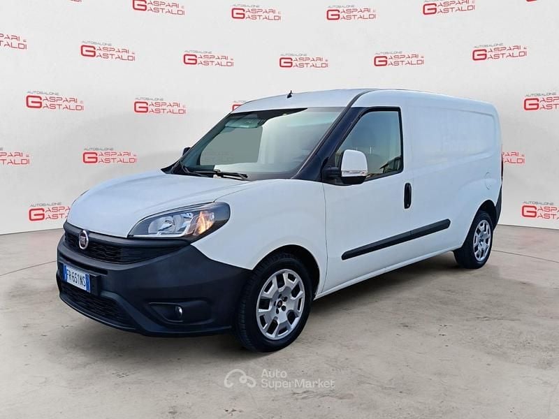 Begagnad Fiat Doblò 105 HK (77 kW) 2018 Minibuss