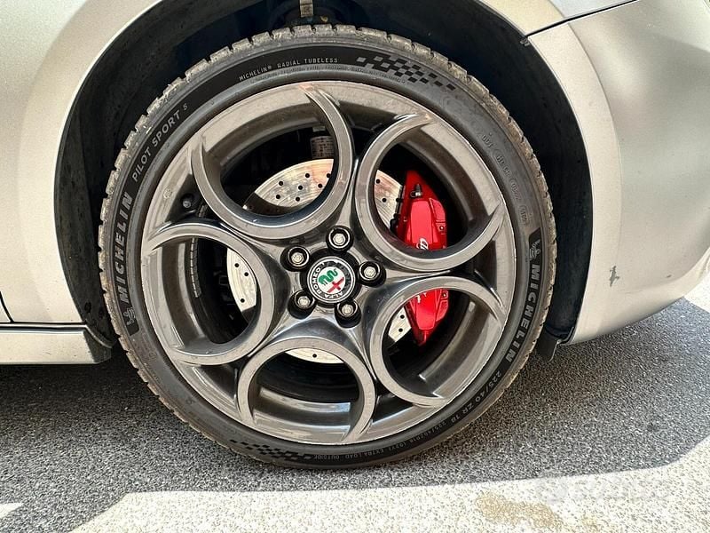 Usata Alfa Romeo Giulietta Veloce 241 CV (177 kW) 2017 Grigio Berlina