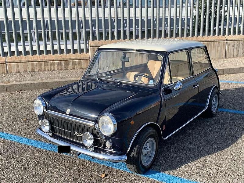 Usata Innocenti Mini 75 CV (55 kW) 1974 Blu/azzurro Utilitaria