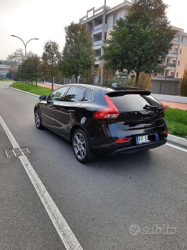 Usata Volvo V40 2016 Nero Berlina