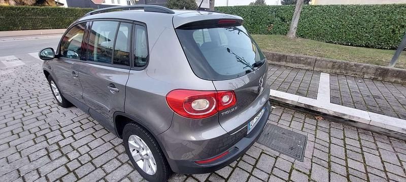 Usata VW Tiguan 140 CV (102 kW) 2008 Grigio SUV