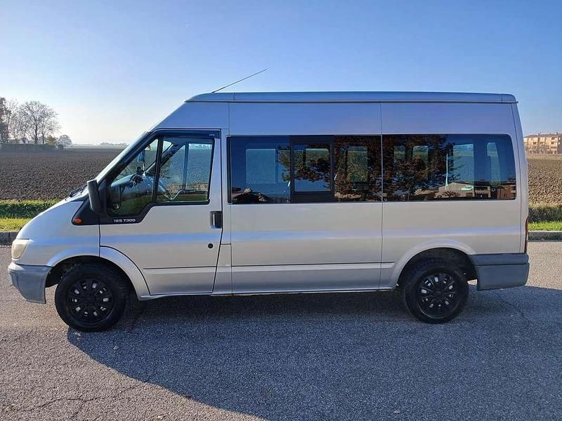 Usata Ford Transit 116 CV (85 kW) 2002 Grigio Furgone