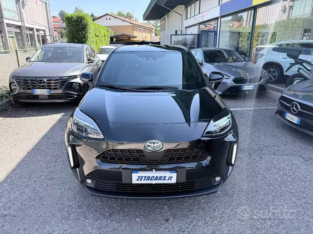 Usata Toyota Yaris Cross Trend 92 CV (67 kW) 2022 Nero SUV