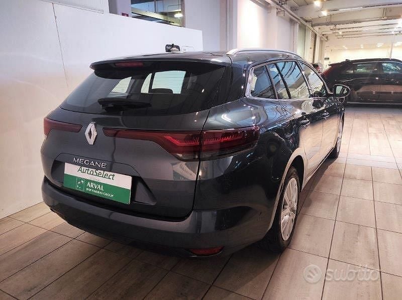 Usata Renault Mégane GrandTour Business 116 CV (85 kW) 2021 Grigio Station wagon