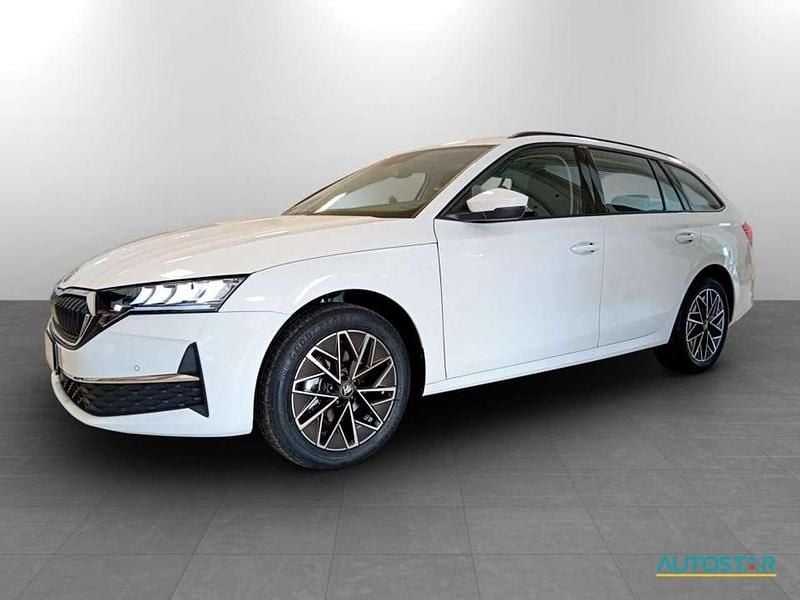 Bianco luna metallizzato Usata 2025 Skoda Octavia Executive Station wagon | 27.900 € (Buon prezzo) - Immagine 1/4
