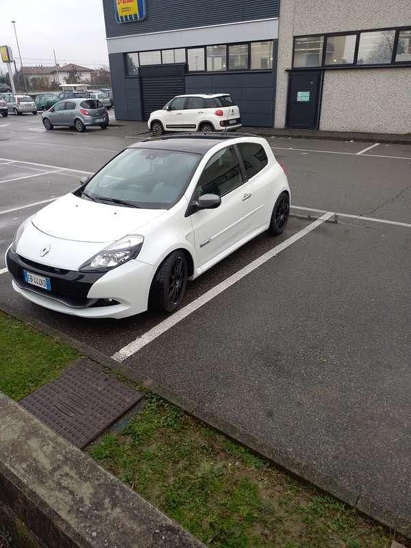 Brugt Renault Clio II R.S. 200 HK (147 kW) 2010 Hvid Sedan