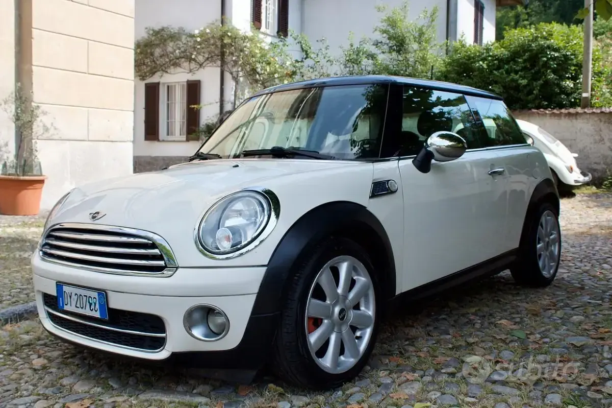 Usata Mini Cooper D 109 CV (80 kW) 2009 Utilitaria