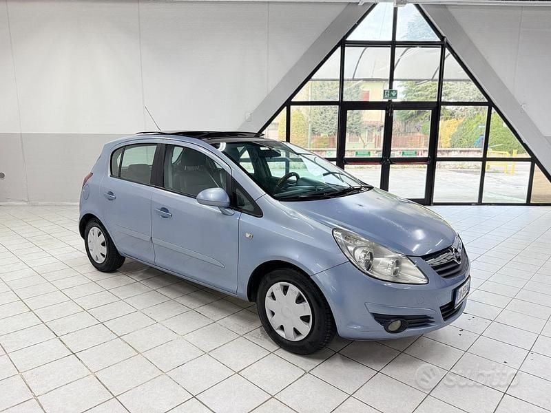 Occasion Opel Corsa Cosmo 80 ch (58 kW) 2008 Gris Berline