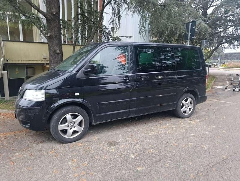 Usata VW Multivan Highline 174 CV (127 kW) 2006 Furgone