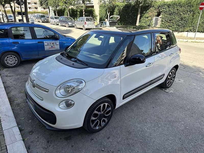 Usata Fiat 500L Lounge 84 CV (61 kW) 2014 Bianco Monovolume