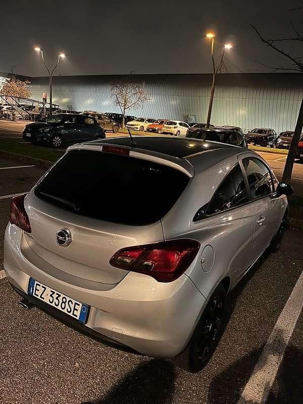 Usata Opel Corsa S 90 CV (66 kW) 2015 Argento Utilitaria