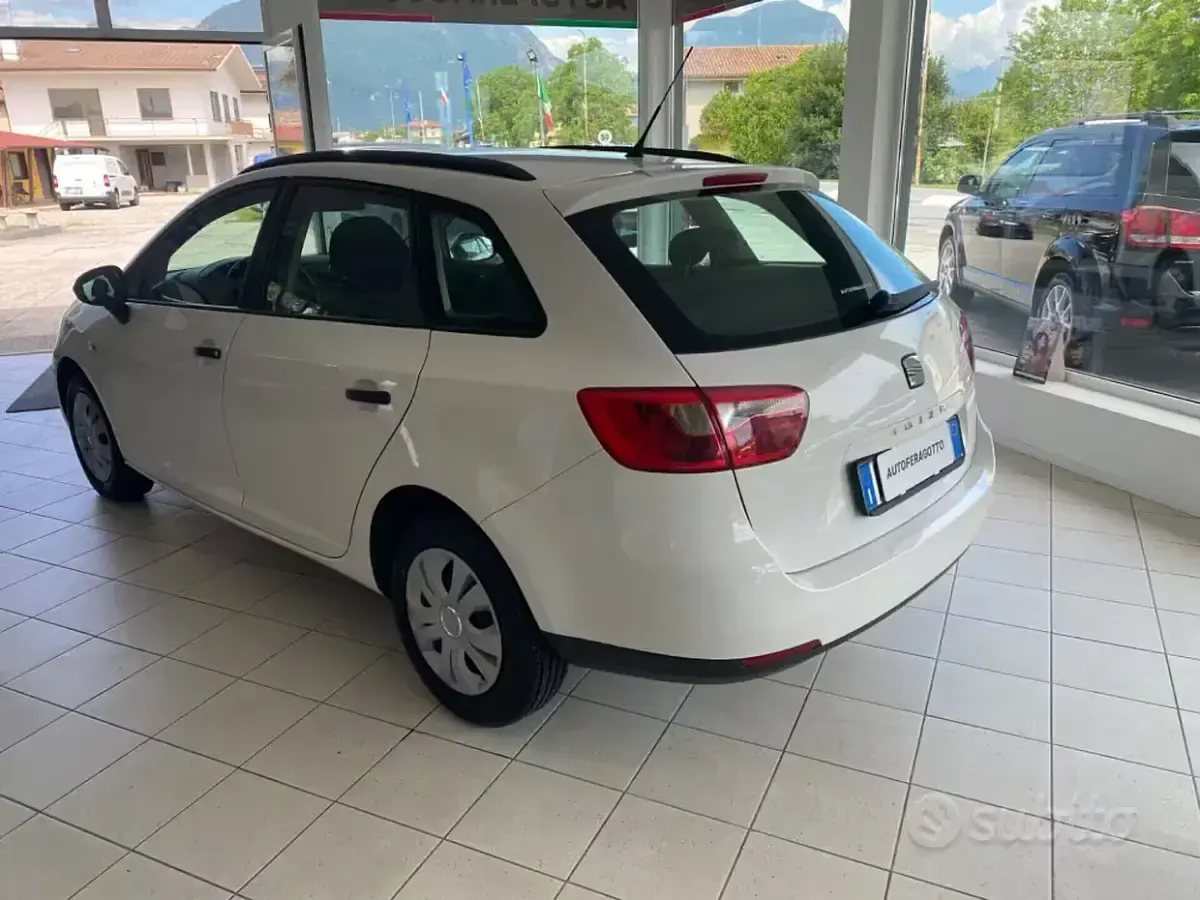 Usata Seat Ibiza ST Style 75 CV (55 kW) 2012 Bianco Station wagon
