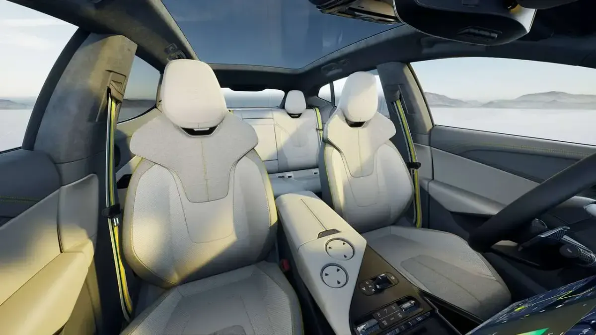 Nuova Lotus Eletre 405 kW (551 CV) 2026 Stellar black SUV
