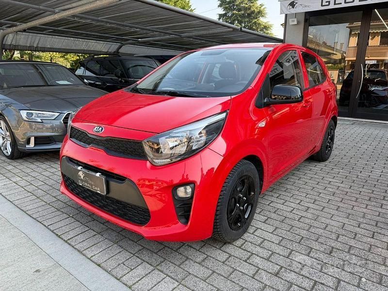 Usata Kia Picanto X-Line 65 CV (47 kW) 2021 Rosso Utilitaria