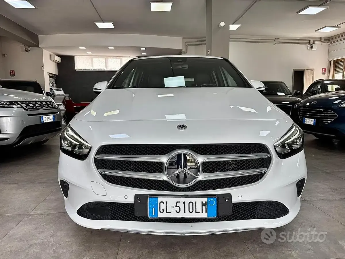 Usata Mercedes B180 116 CV (85 kW) 2022 Bianco Utilitaria