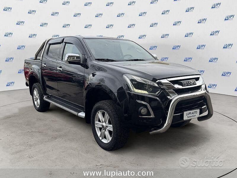Usata Isuzu D-Max 163 CV (119 kW) 2020 Grigio Berlina
