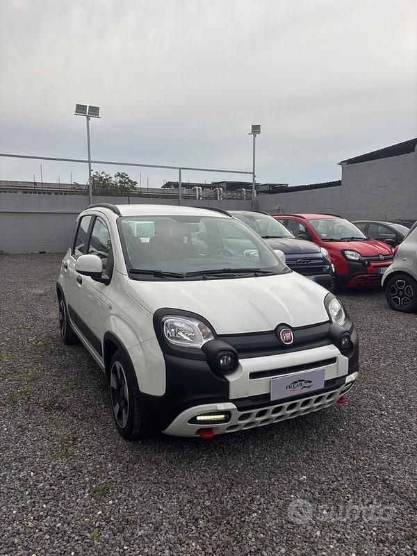 Usata Fiat Panda Cross Cross 70 CV (51 kW) 2022 Bianco Utilitaria