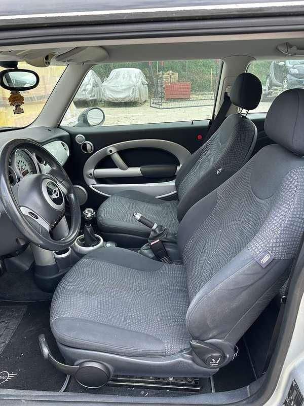Usata Mini Cooper 116 CV (85 kW) 2002 Utilitaria