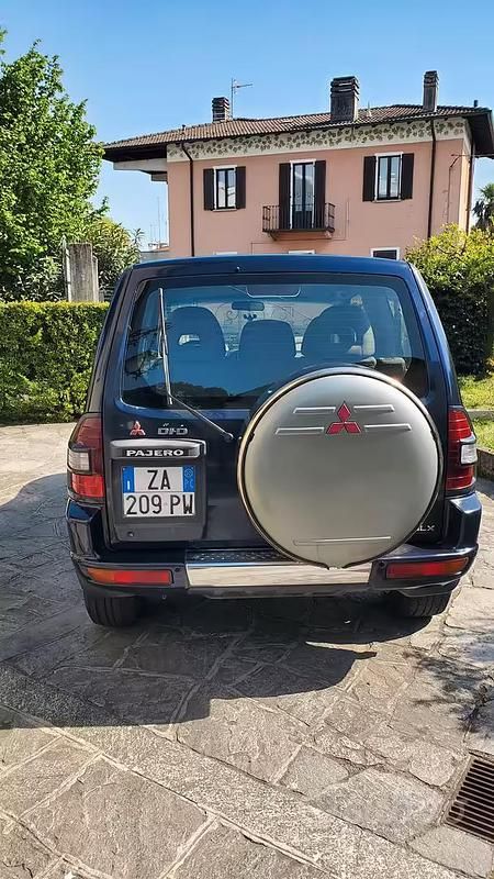 Usata Mitsubishi Pajero 160 CV (117 kW) 2002 Blu SUV