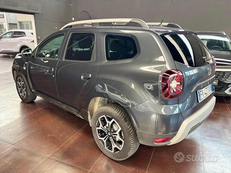 Usata Dacia Duster Prestige 116 CV (85 kW) 2019 Grigio SUV