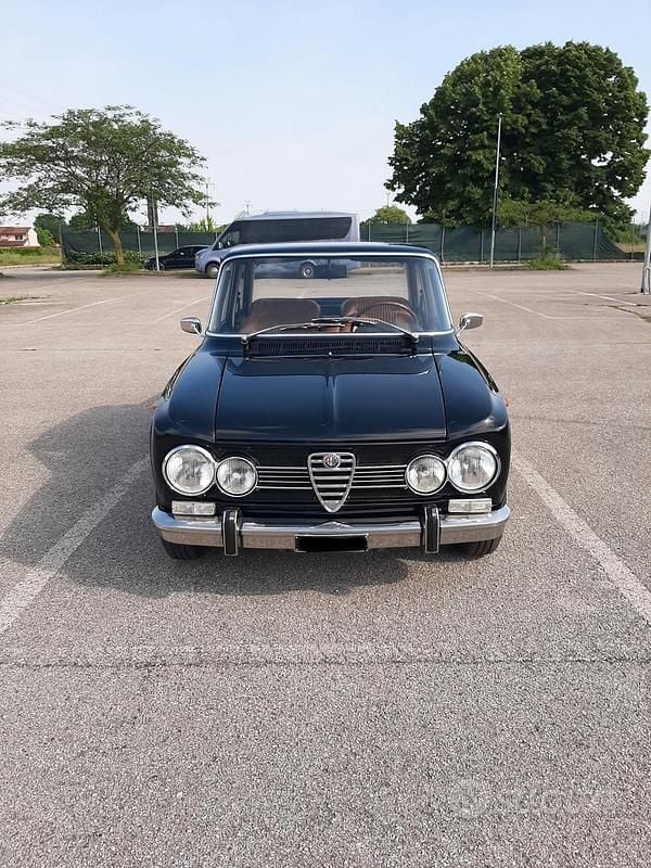 Usata Alfa Romeo Giulia Super 82 CV (60 kW) 1970 Nero Berlina