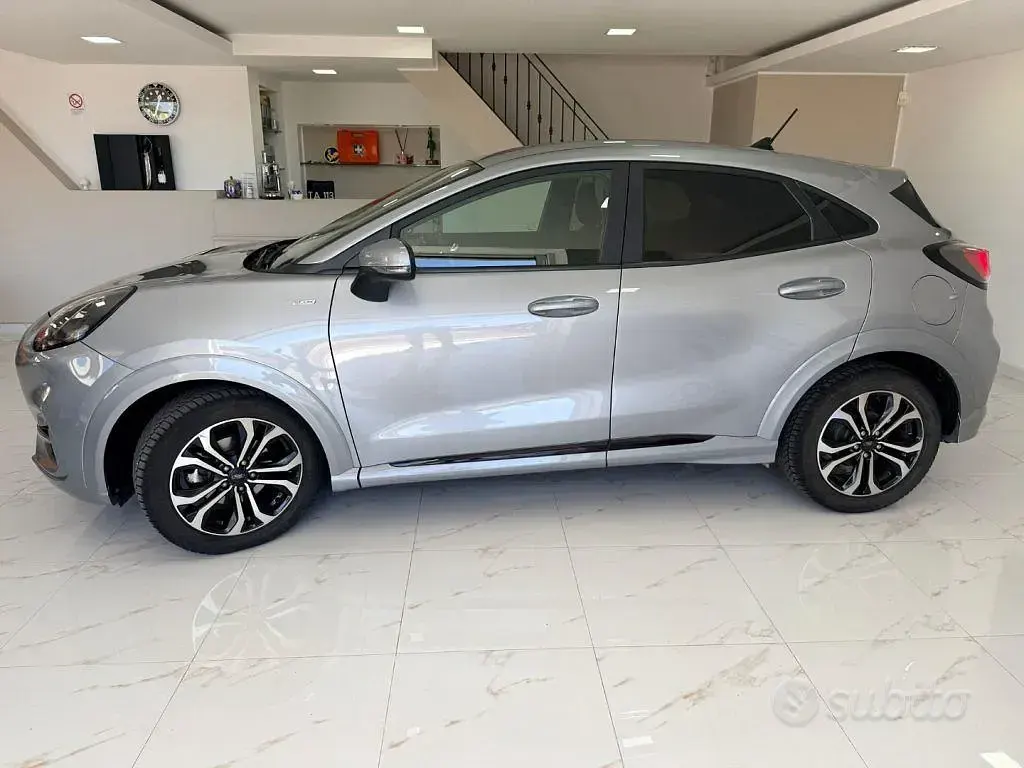 Usata Ford Puma ST-Line 125 CV (91 kW) 2022 Gray SUV
