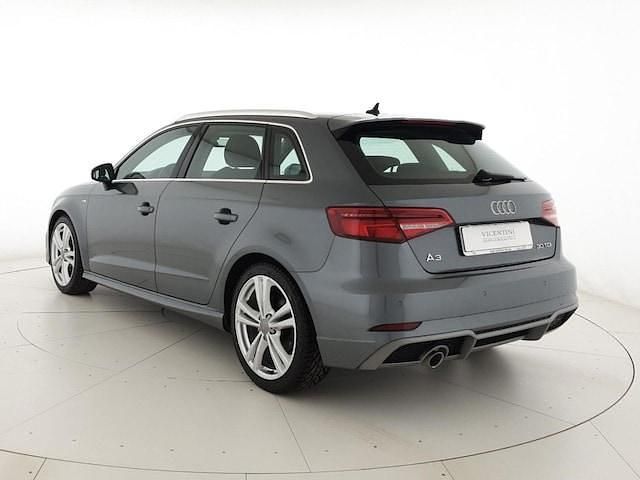 Usata Audi A3 Sport 116 CV (85 kW) 2019 Grigio monsone metallizzato Berlina