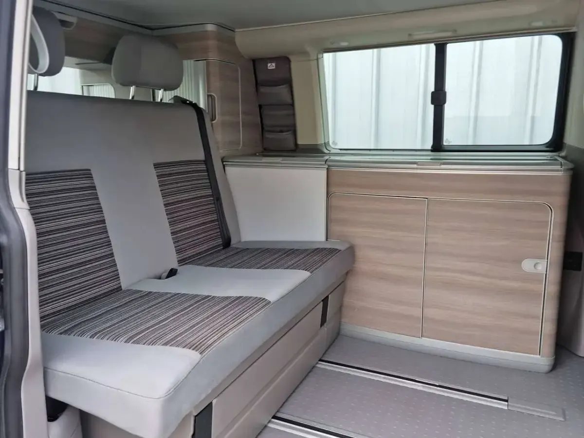 Usata VW California Comfortline 140 CV (102 kW) 2013 Blu/azzurro Furgone