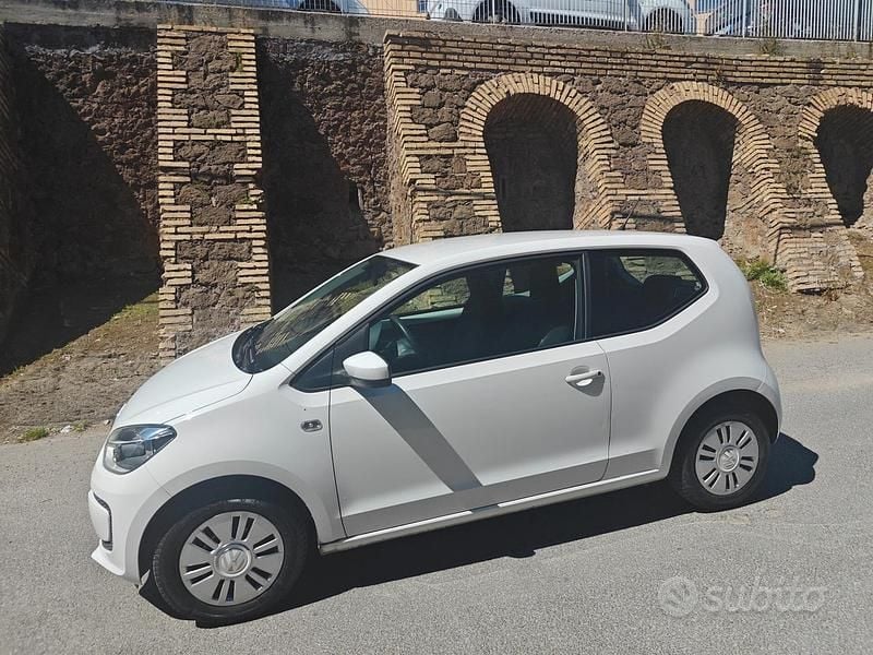 Usata VW up! 75 CV (55 kW) 2014 Bianco Utilitaria