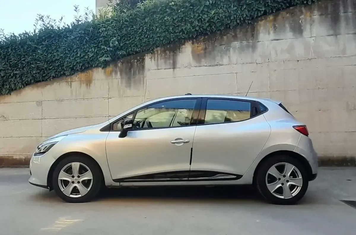 Usata Renault Clio IV Zen 75 CV (55 kW) 2016 Berlina