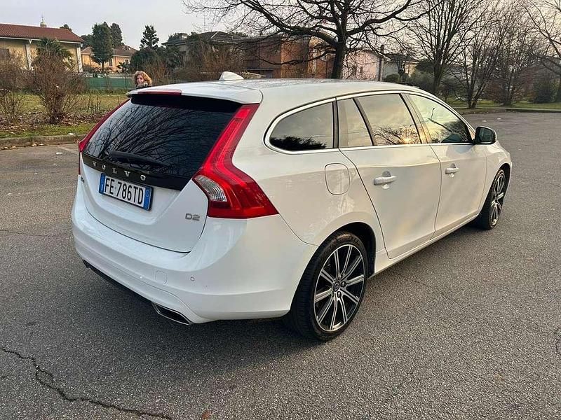 Usata Volvo V60 Summum 120 CV (88 kW) 2016 Station wagon