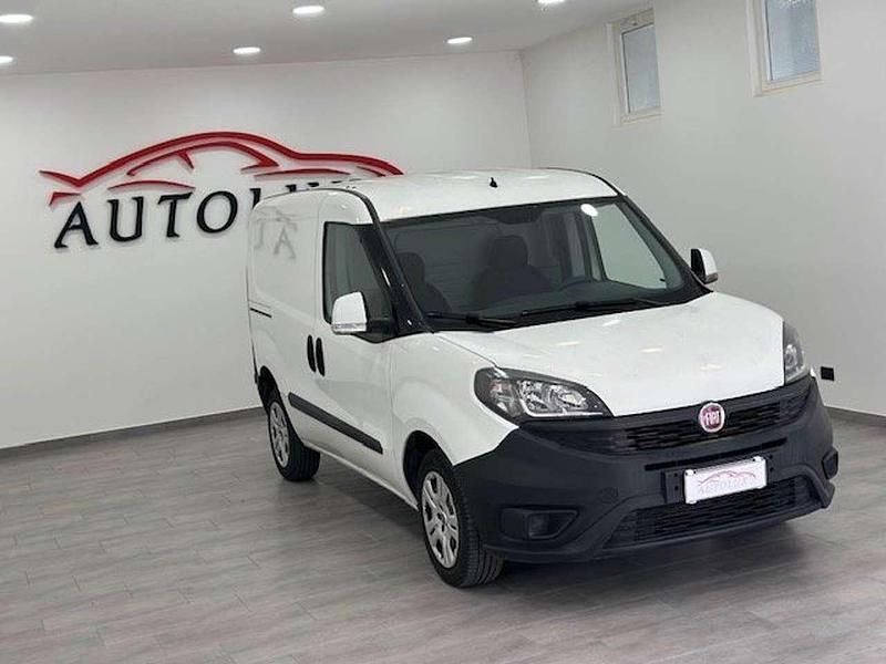 Usata Fiat Doblò 95 CV (69 kW) 2018 Bianco Monovolume