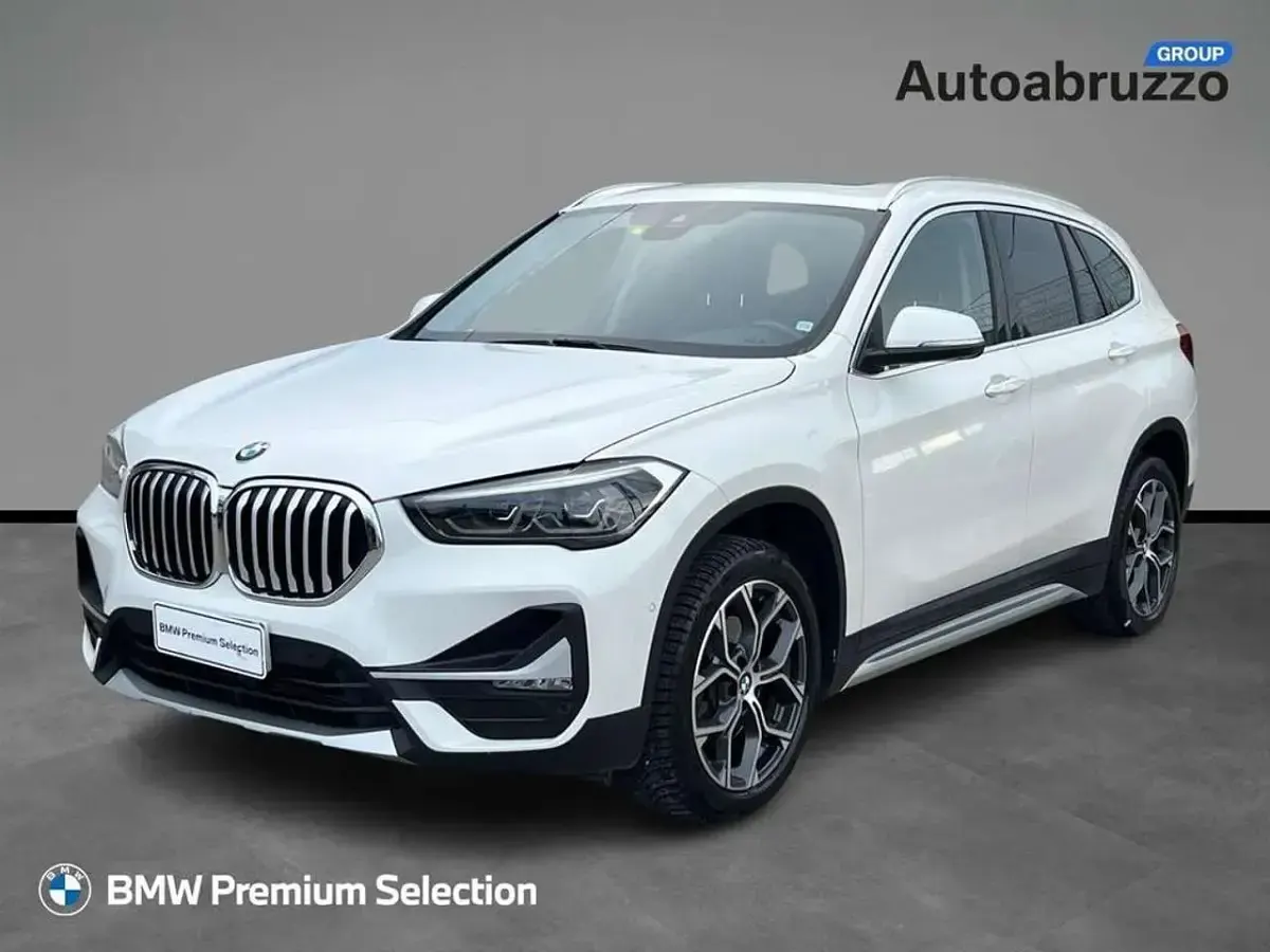 Usata BMW X1 xLine 150 CV (110 kW) 2021 Alpin white pastello SUV