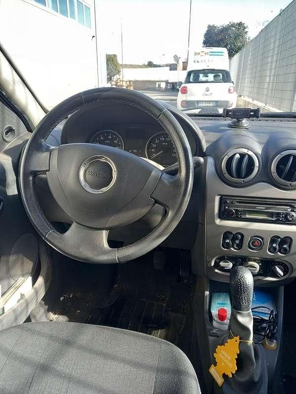 Usata Dacia Sandero Stepway 84 CV (61 kW) 2011 Berlina