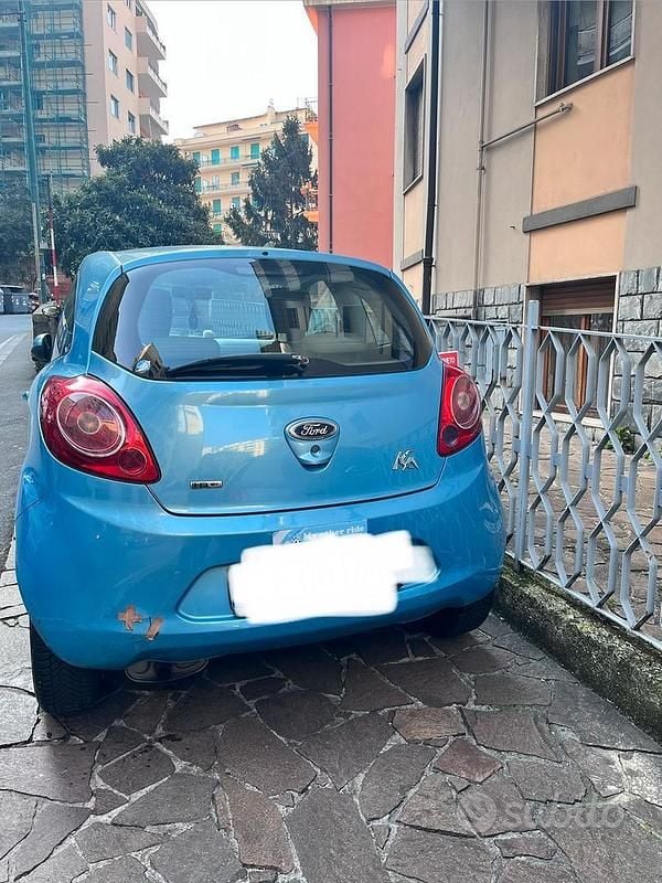 Usata Ford Ka 75 CV (55 kW) 2010 Blu Utilitaria
