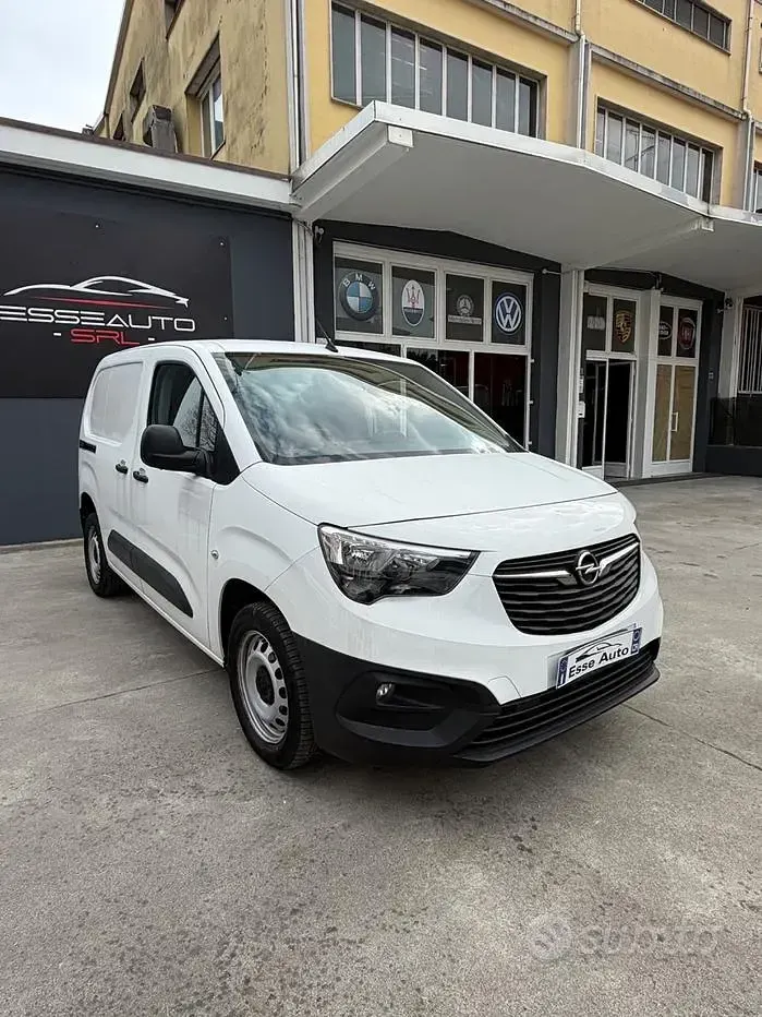 Usata Opel Combo 102 CV (75 kW) 2020 Bianco Monovolume