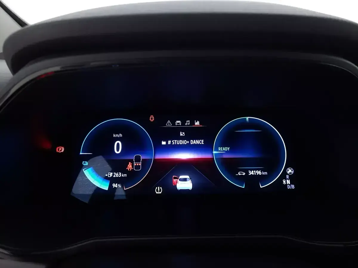 Usata Renault Zoe Life 50 kW (69 CV) 2022 Biancobianco Utilitaria