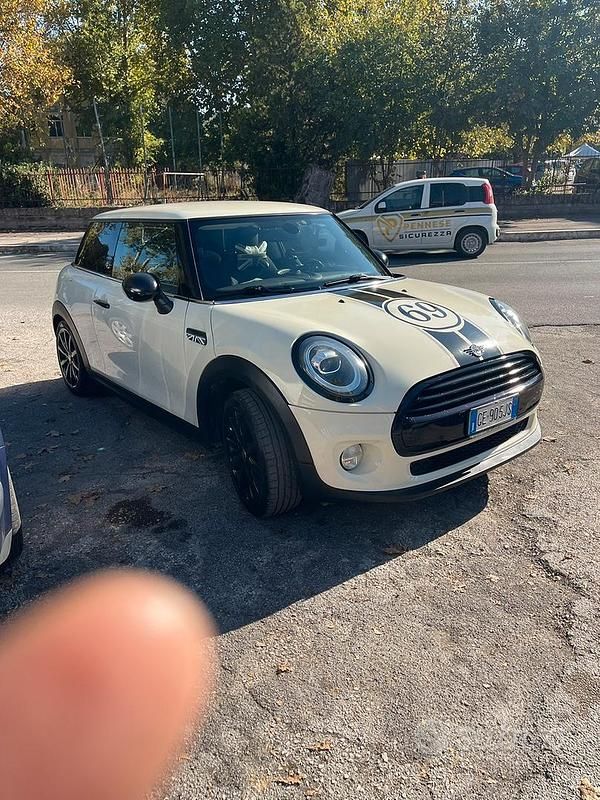 Usata Mini Cooper D 2019 Bianco Utilitaria