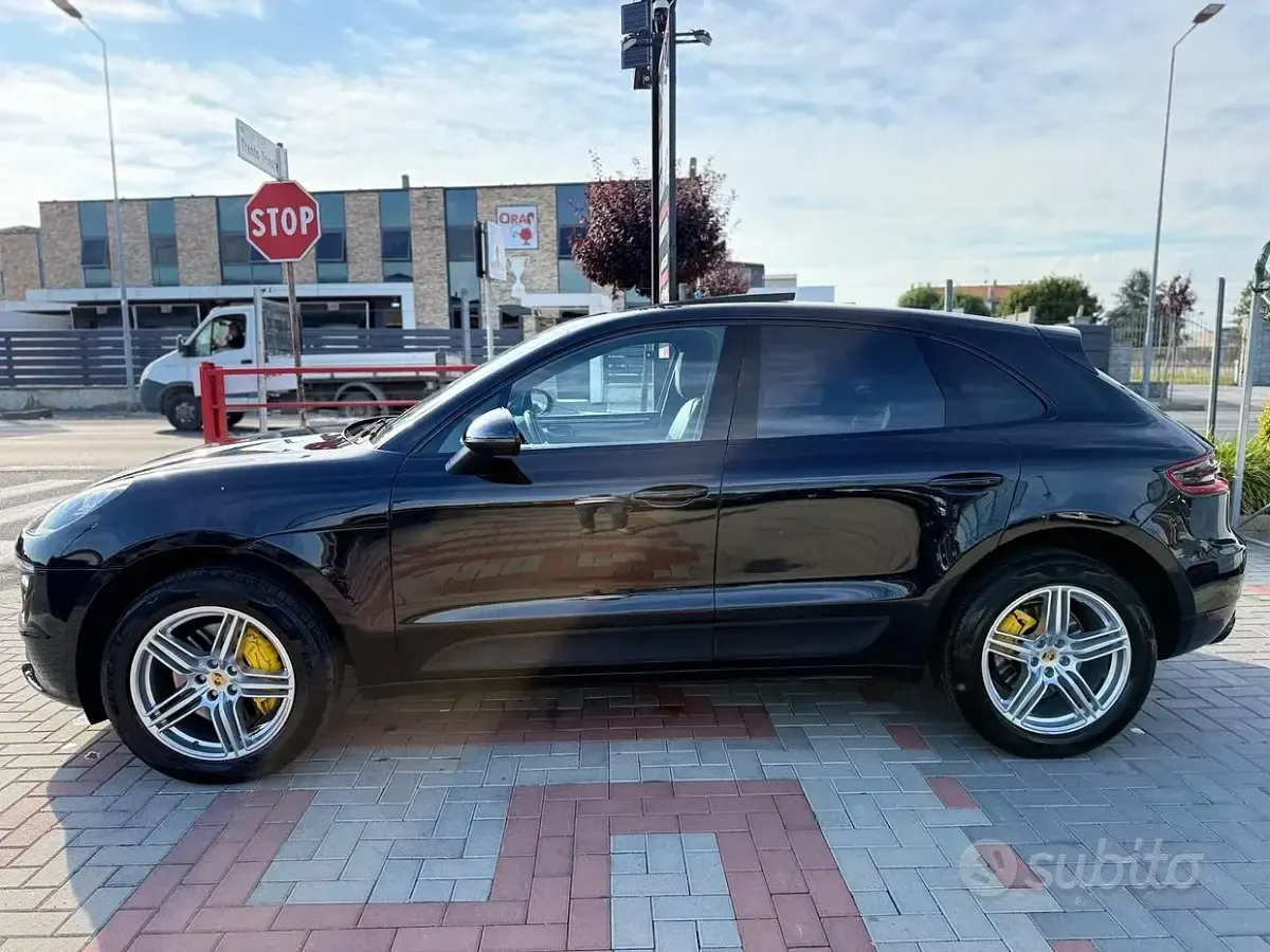 Usata Porsche Macan 250 CV (183 kW) 2017 Blu SUV