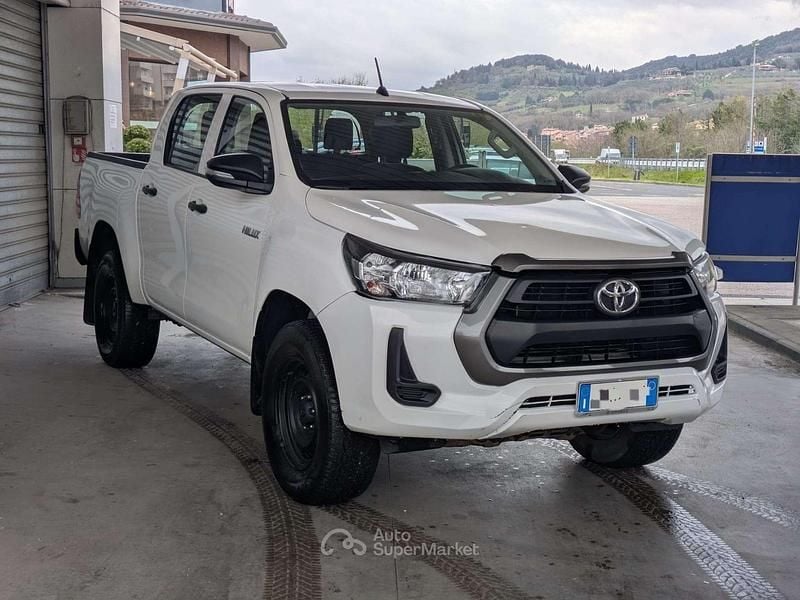 Gebraucht Toyota HiLux Executive 150 PS (110 kW) 2021 Weiß Pickup