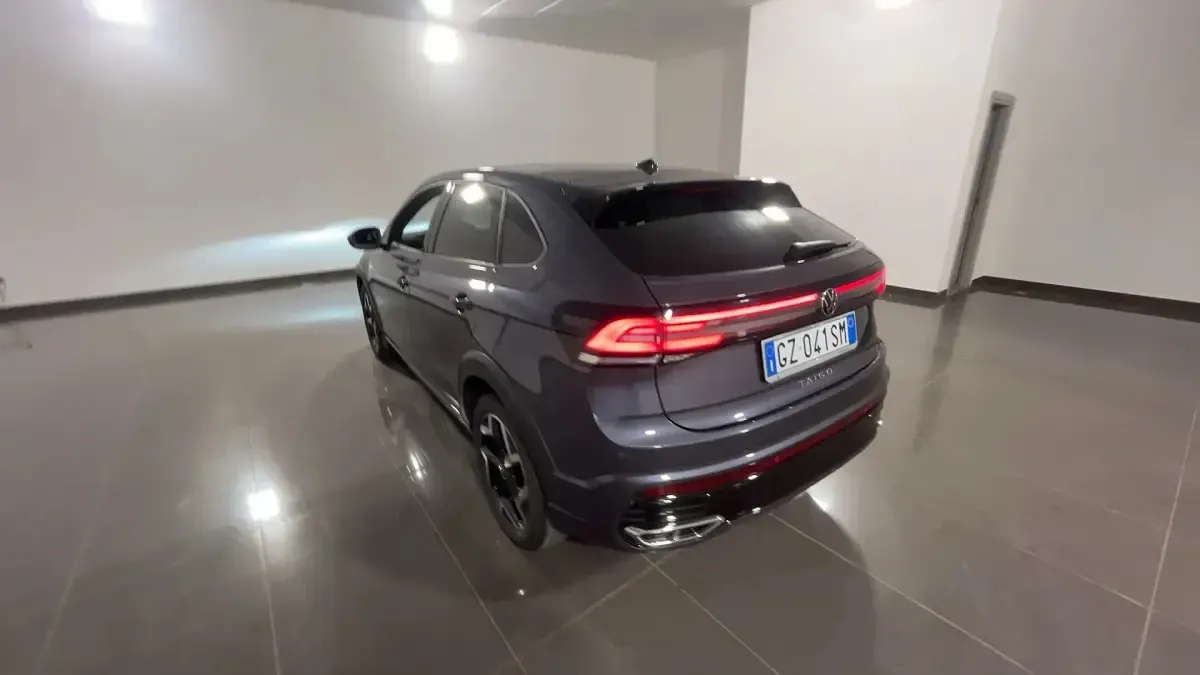 Usata VW Taigo R-line 115 CV (84 kW) 2025 Grigio SUV