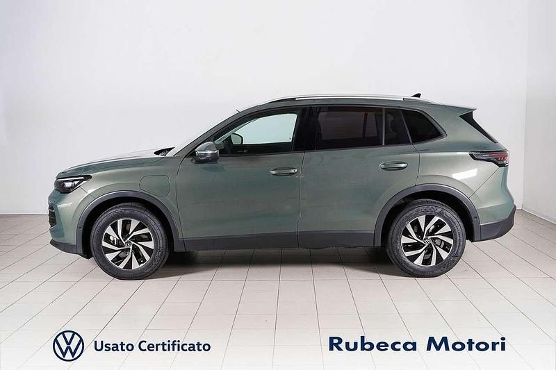 Usata VW Tiguan Edition 204 CV (150 kW) 2025 Verde SUV