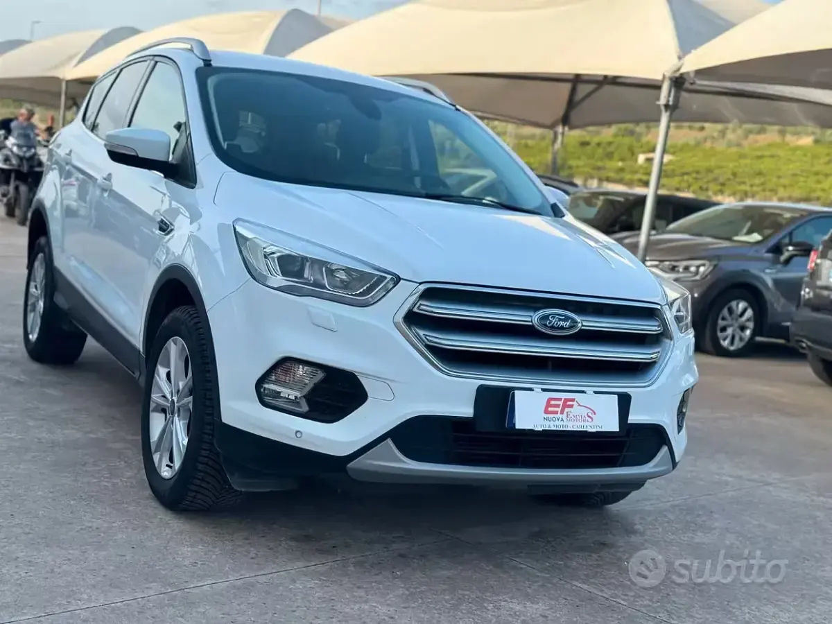 Usata Ford Kuga Titanium 120 CV (88 kW) 2018 Bianco SUV