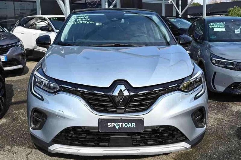 Usata Renault Captur Techno 91 CV (66 kW) 2024 Grigio SUV